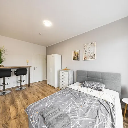 3g Lv 5-zimmer-apartment Hbf Halle (Saale)