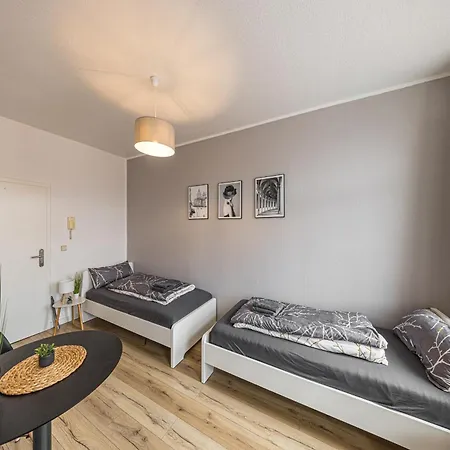 3g Lv 5-zimmer-apartment Hbf Halle (Saale)