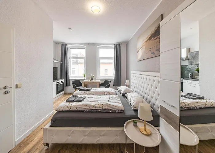 Διαμέρισμα 3g Lv 5-zimmer-apartment Hbf