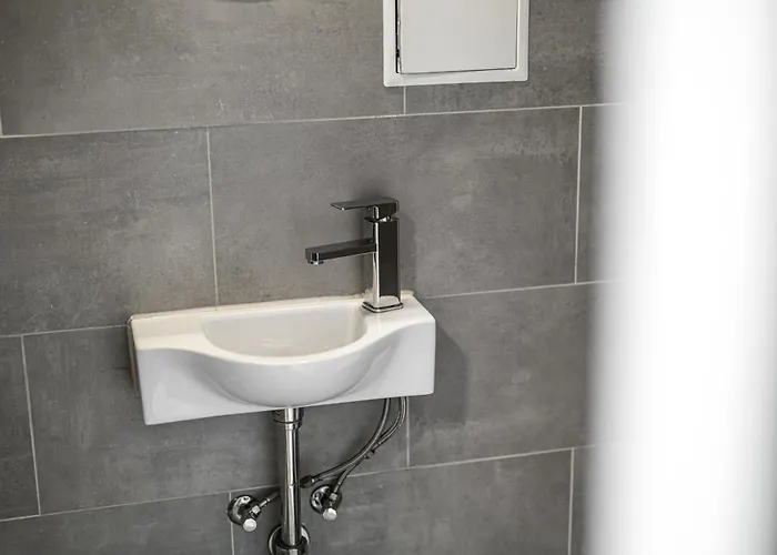 Διαμέρισμα 3g Lv 5-zimmer-apartment Hbf Halle (Saale)