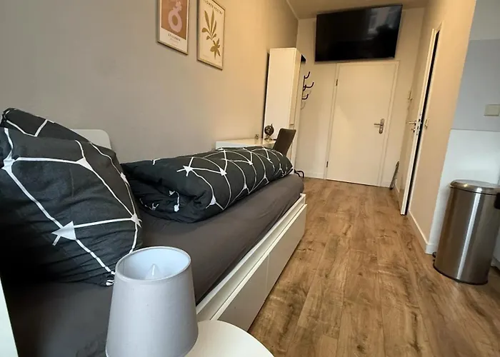 Διαμέρισμα 3g Lv 5-zimmer-apartment Hbf